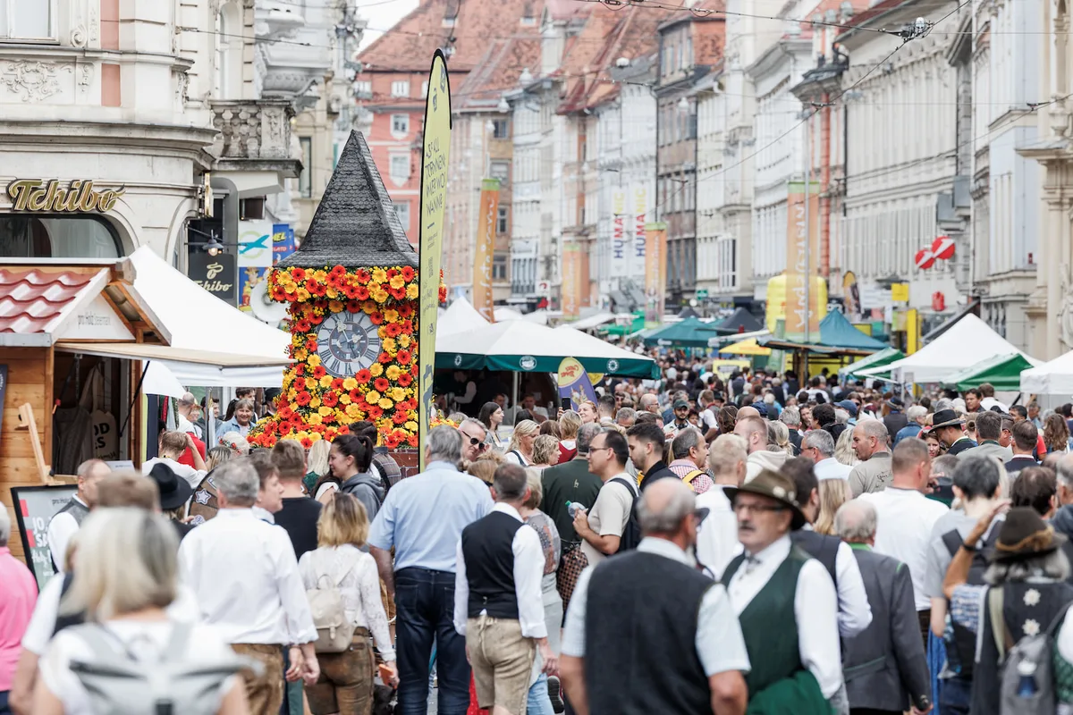 Holding Graz