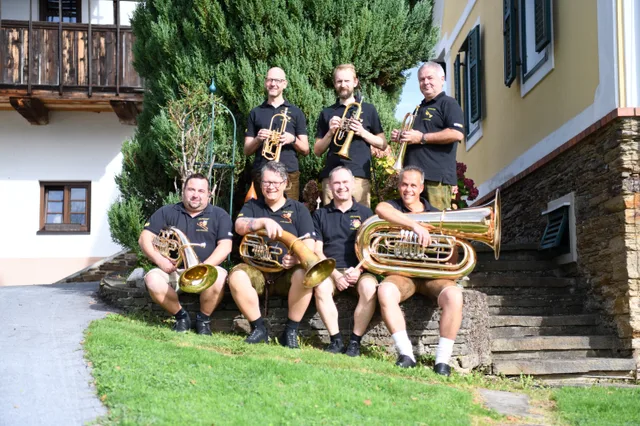 Die Blechvögel aus dem Schilcherland